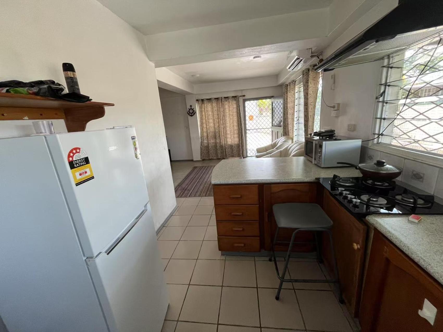 Apartment Ac 机场公寓 *