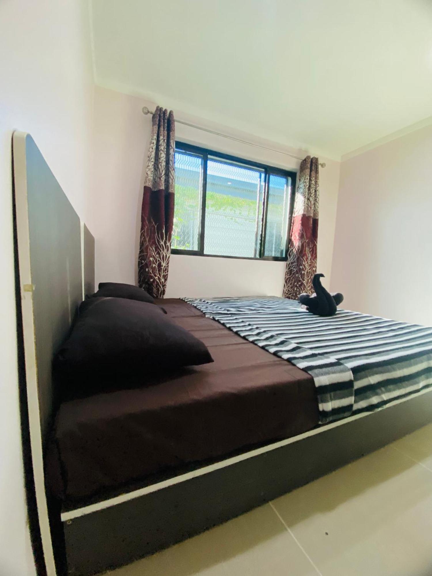 Whole 3br Home, Yours Alone Holiday home