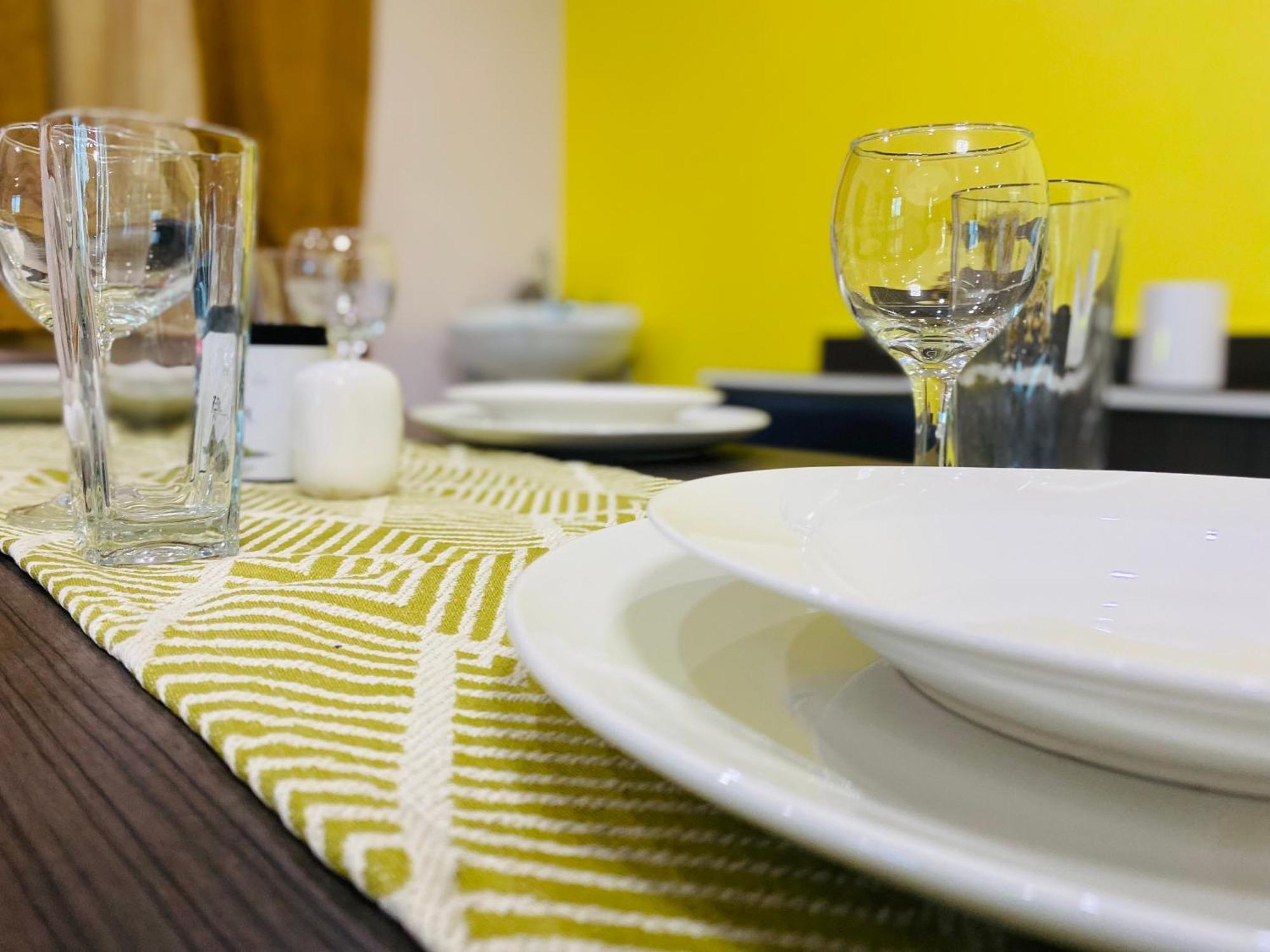 Whole 3br Home, Yours Alone Holiday home *