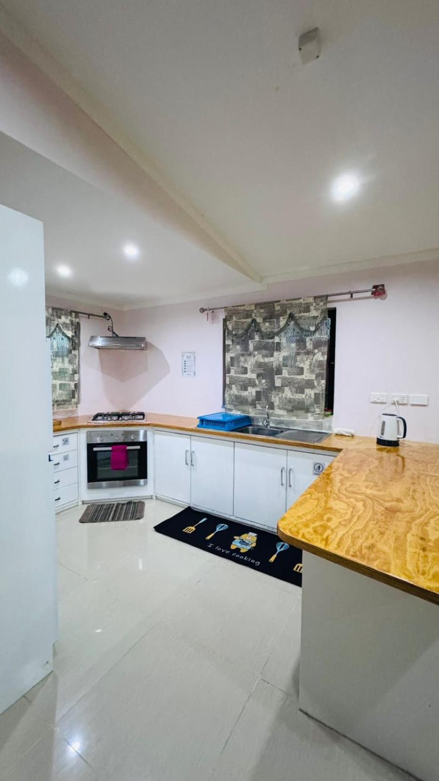 Whole 3br Home, Yours Alone Holiday home