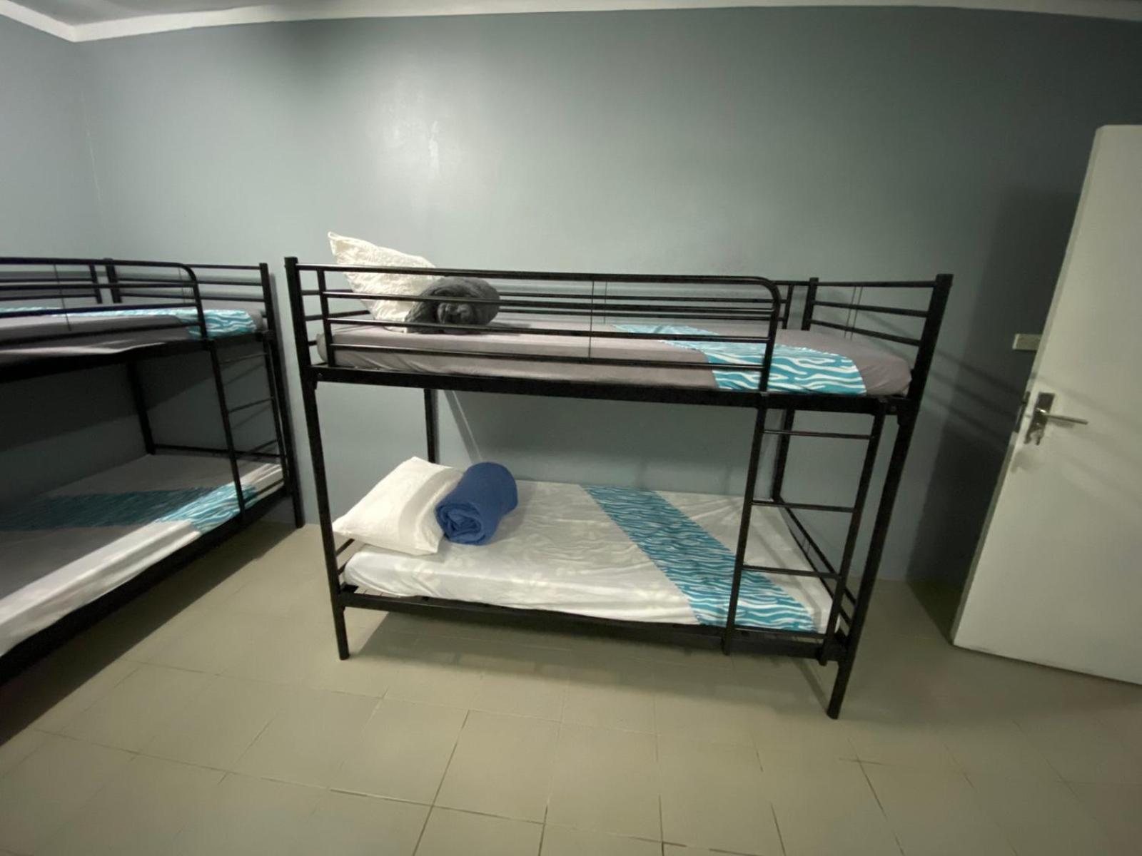 Hostel Eden *
