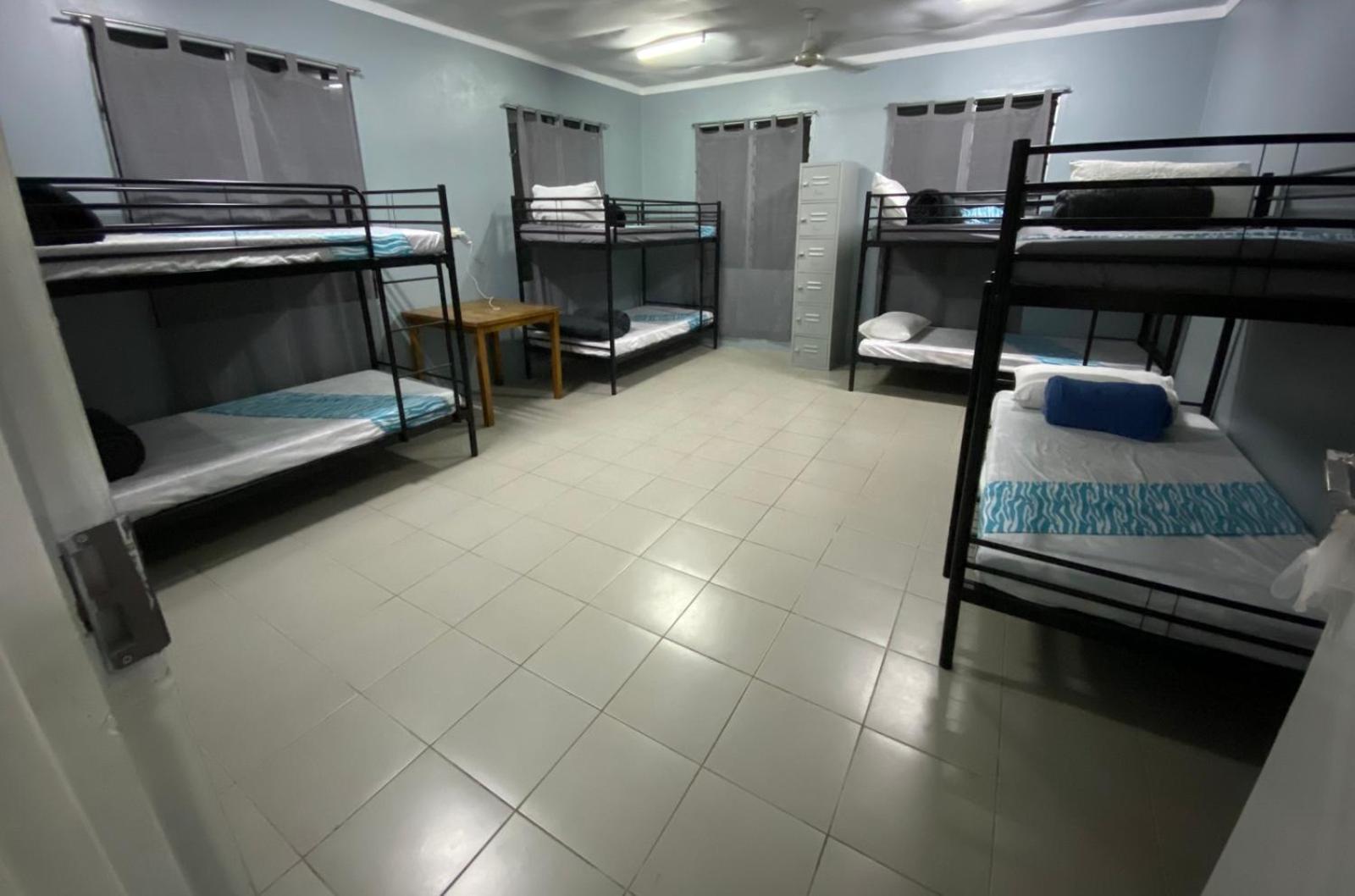 Eden Hostel *