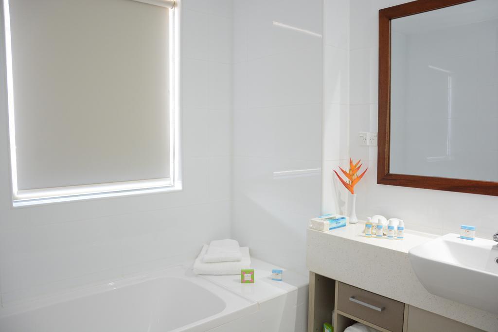 Ratsun Airport Apartment *