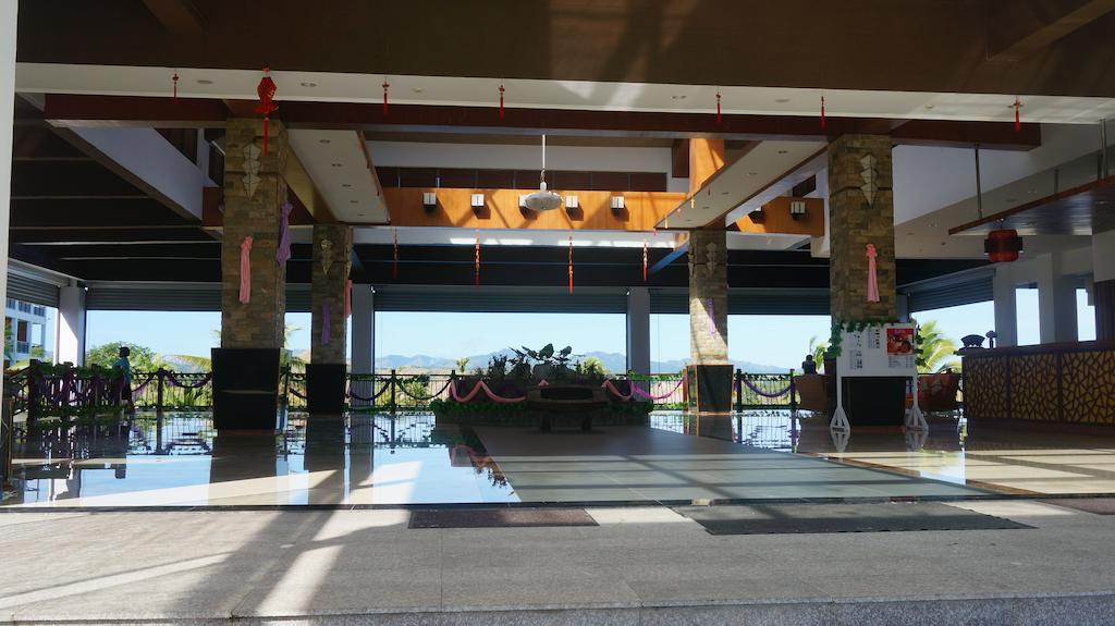 Manhao Hotel 4*