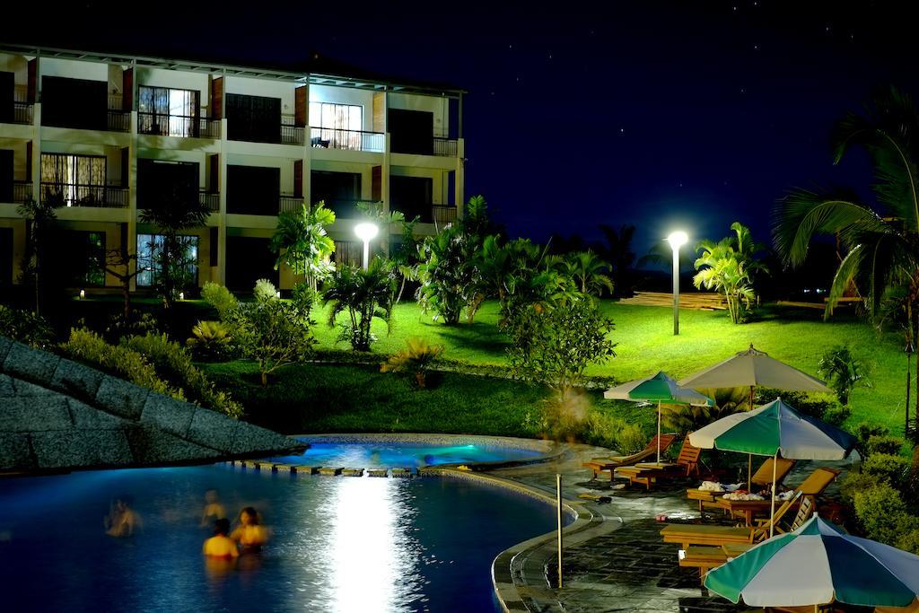 Manhao Hotel 4*