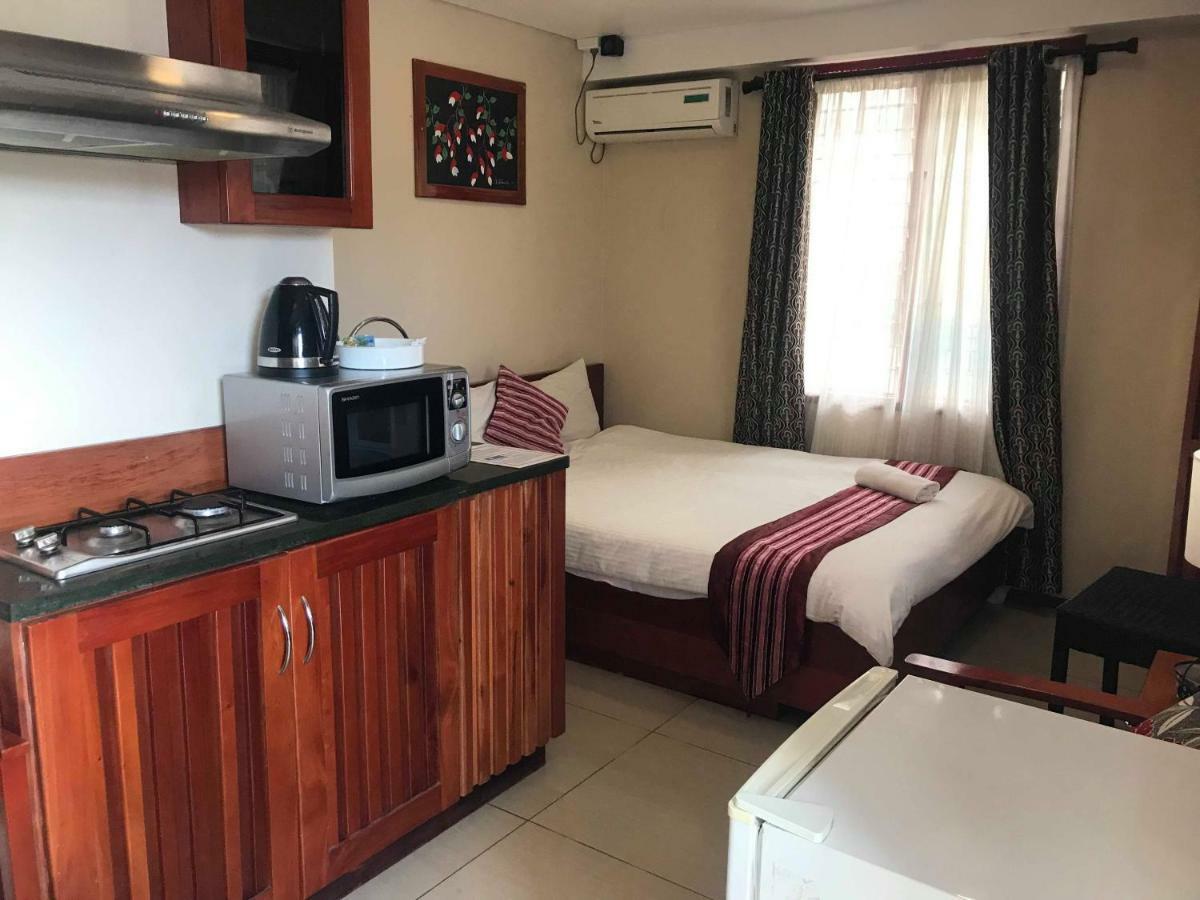 Al - Minhaj Service Apartment *