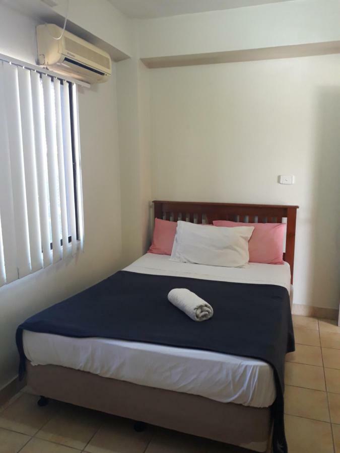 Apartment Sharmas Holiday 58 Kennedy Road Town. *