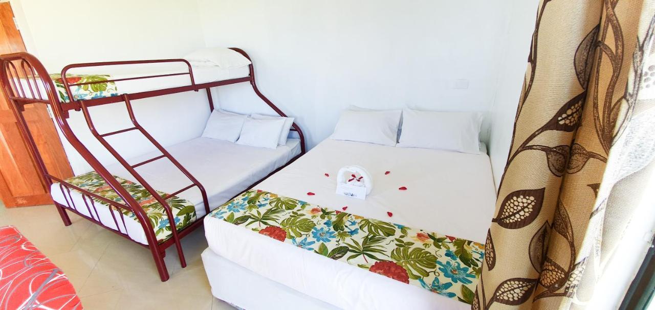 Bed & Breakfast Island