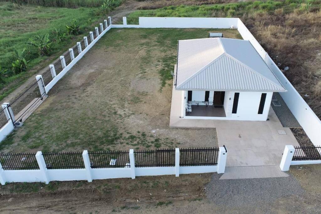 Villa Executive Two Bedroom For Hire In *