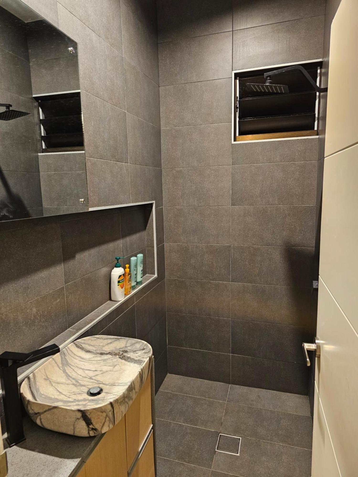 Executive Two Bedroom For Hire In