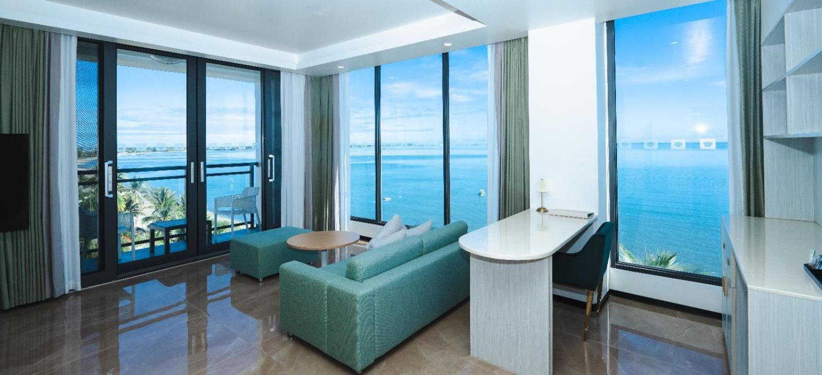 Hotel Wyndham Garden Wailoaloa Fiji Nadi