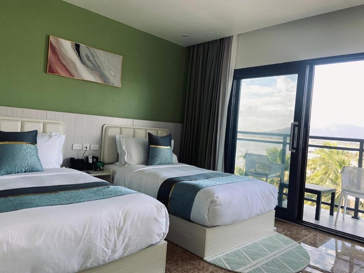 Hotel Wyndham Garden Wailoaloa Fiji 4*