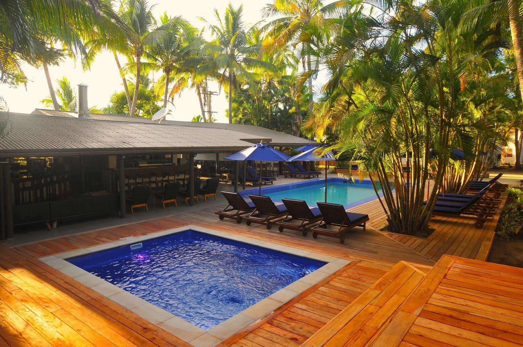 Oasis Palms Resort 3*