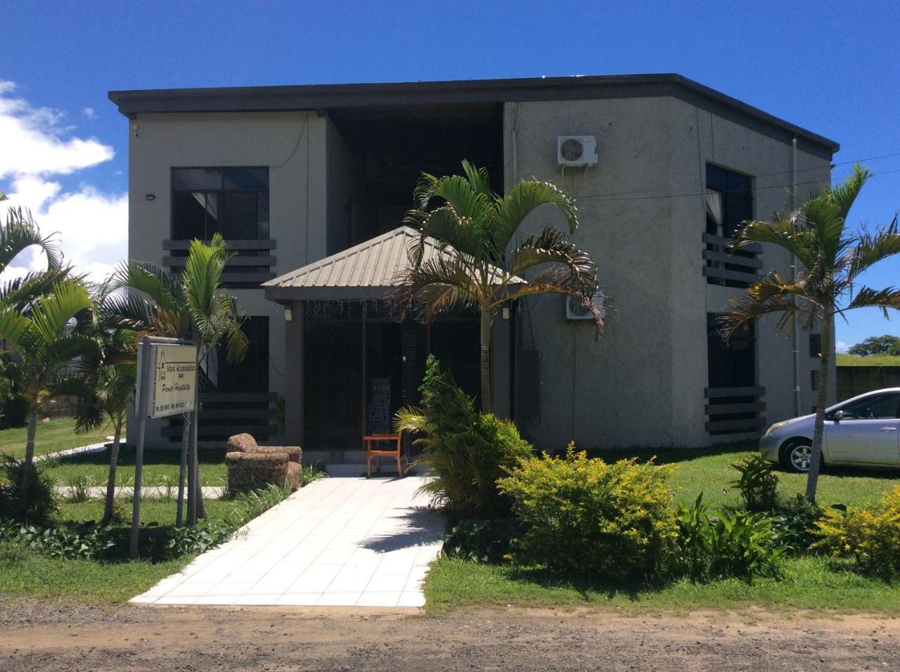 Island 3*